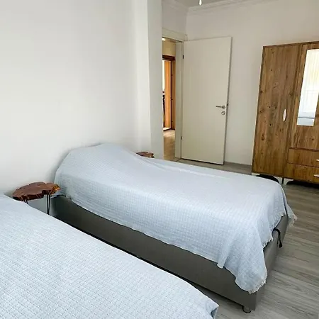 Deniz Kenarinda Tatil * Yenihisar